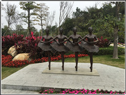 小天鵝芭蕾舞銅雕塑